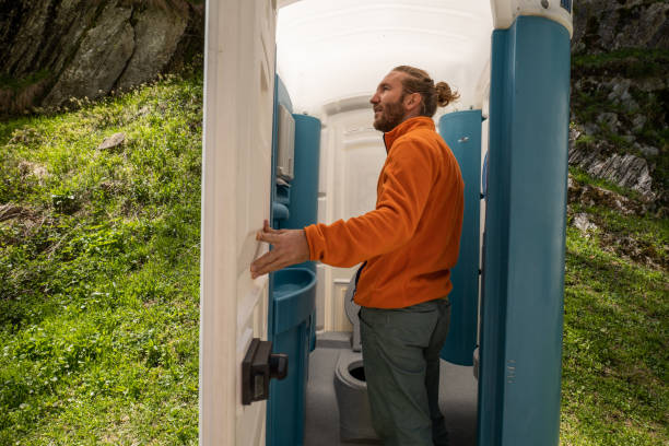 Portable Toilet Options We Offer in Cementon, PA